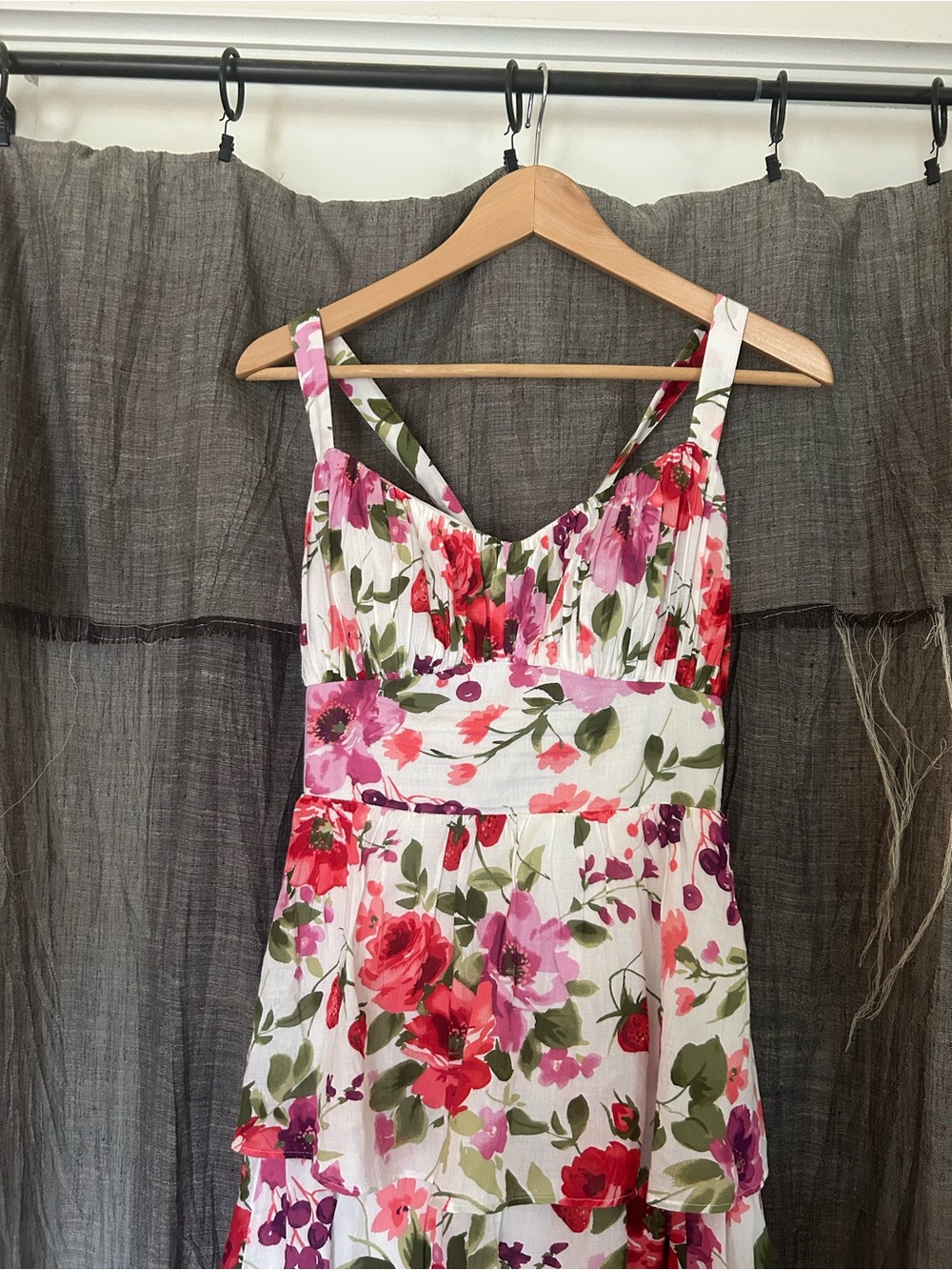 Abercrombie & Fitch Floral Tiered Maxi Dress - Picture 3 of 5